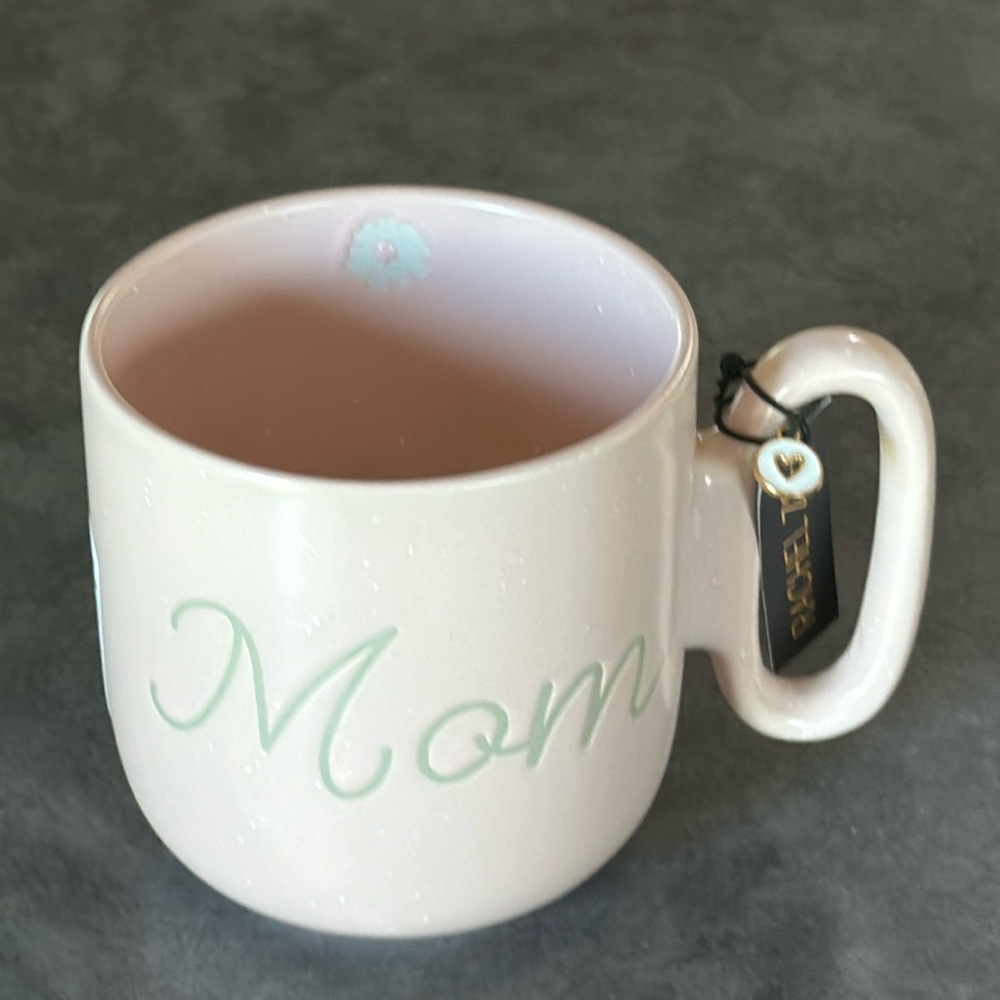 Cute Rachel Zoe Pink Mom Mug